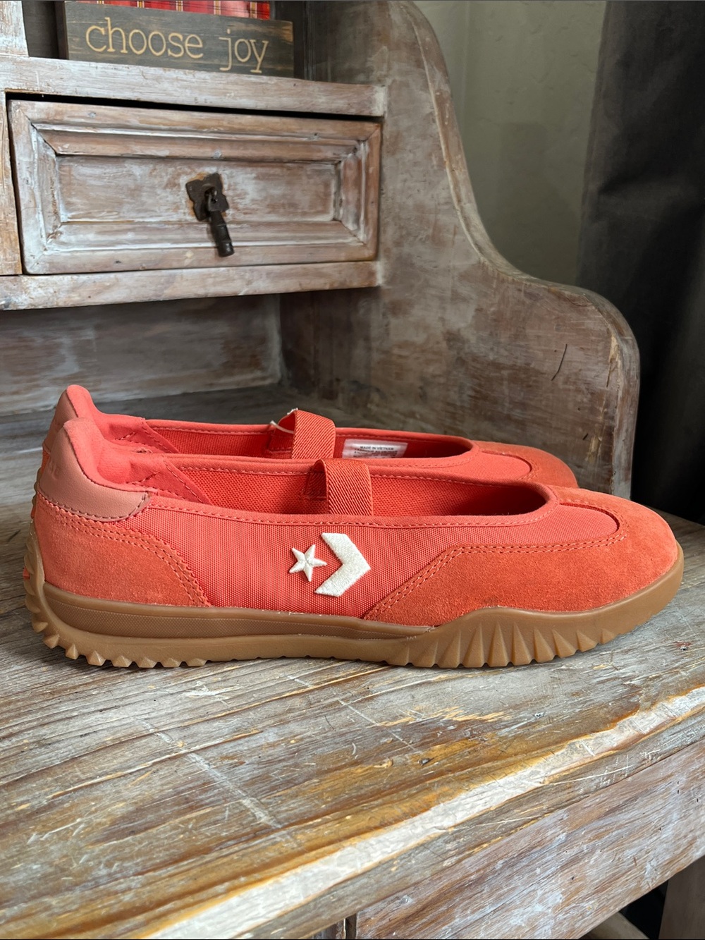 🧡 Converse Run Star Trainer Ballet Flat Size 9.5 Smoked Paprika Red Burn Out